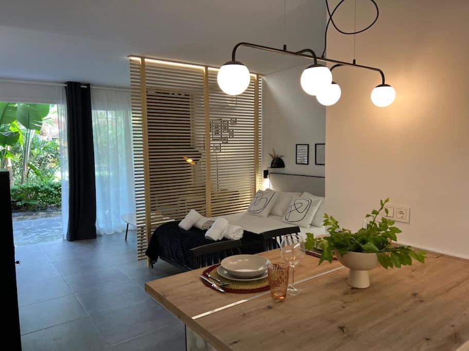 Puerto Banus Eddie Suite Марбелья Экстерьер фото
