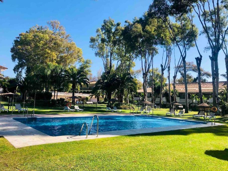 Puerto Banus Eddie Suite Марбелья Экстерьер фото